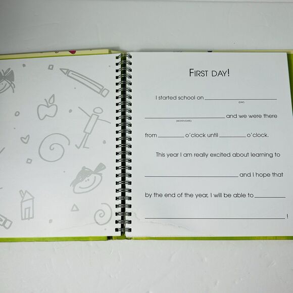My Second Grade Year Hardcover Spiral Bound School Journal Scrapbook 2002 - Picture 4 of 10